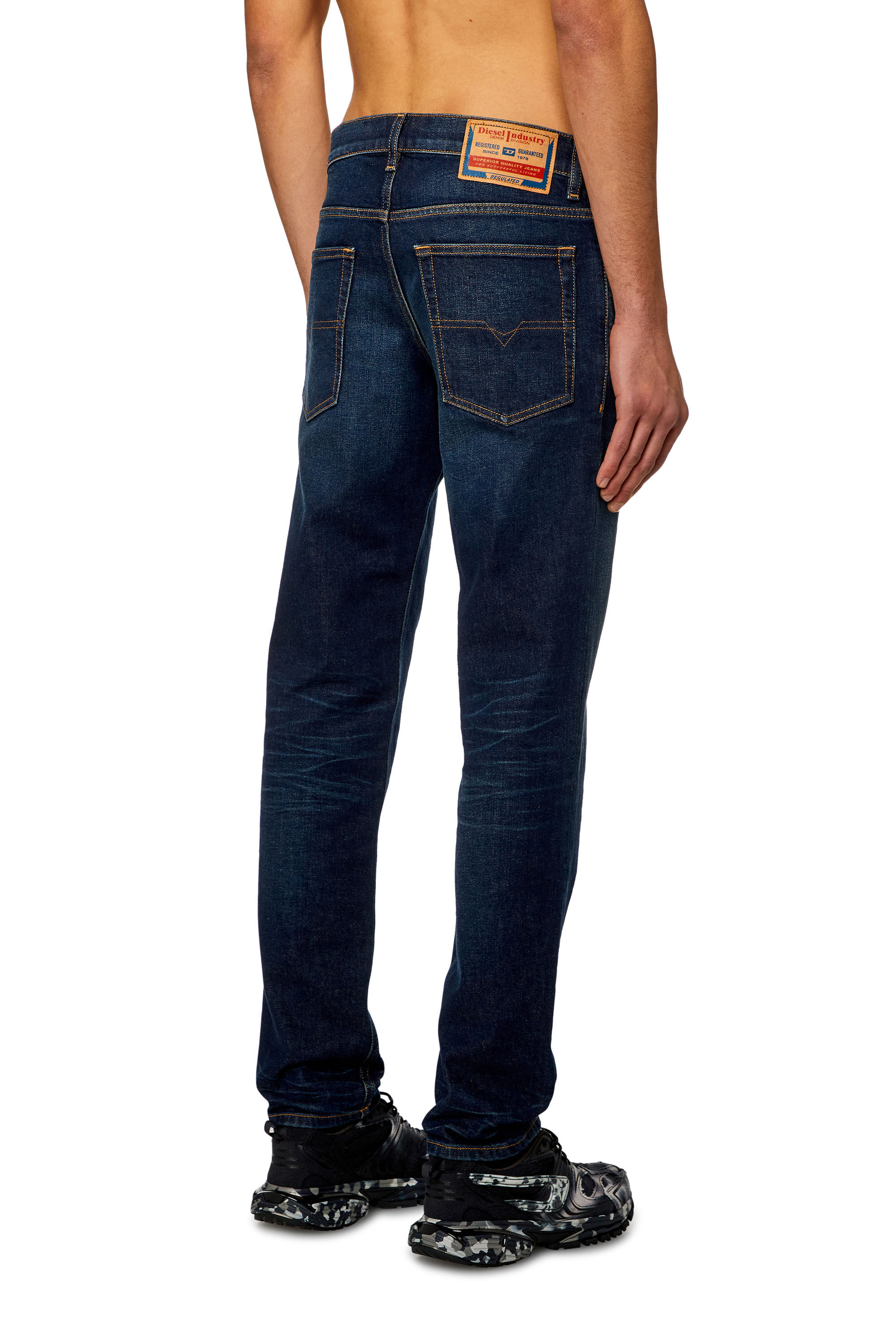 Diesel - Tapered Jeans 2023 D-Finitive 09H38, Dark Blue - Image 4