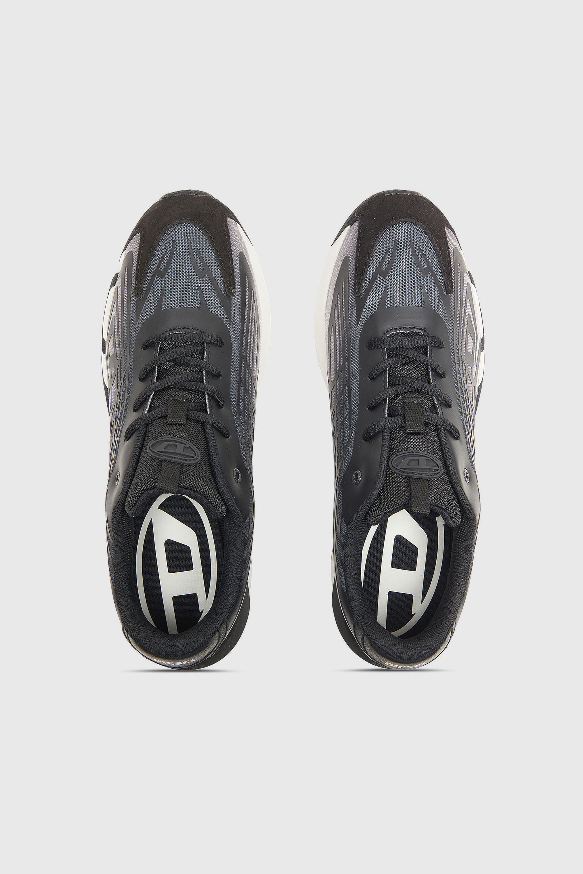 Diesel - S-D-VIT'S 500 LOW, Man's D-Vit-Sneakers in striped d&eacute;grad&eacute; mesh in Black/White - 4