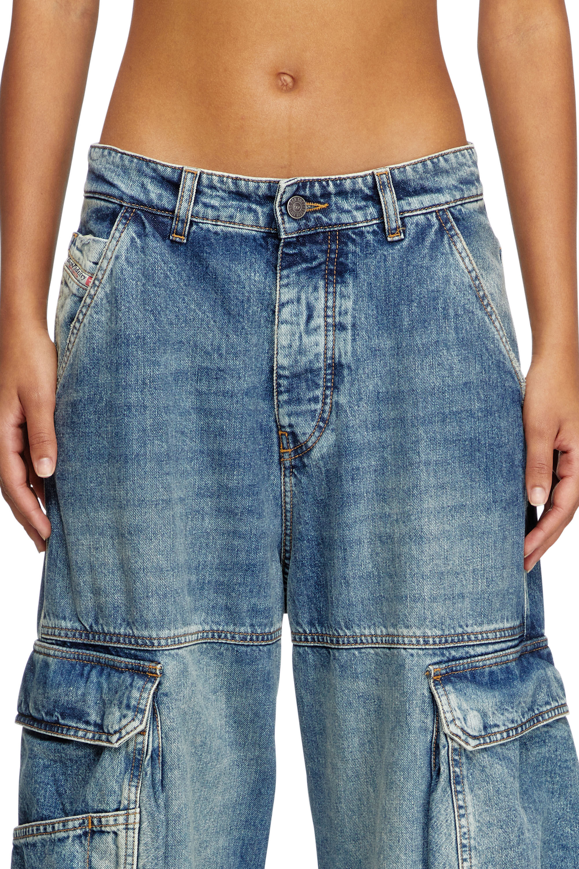 1996 D-Sire Women: Cargo Jeans with pockets, medium blue 1996 D-Sire Women: Cargo Jeans with pockets, medium blue