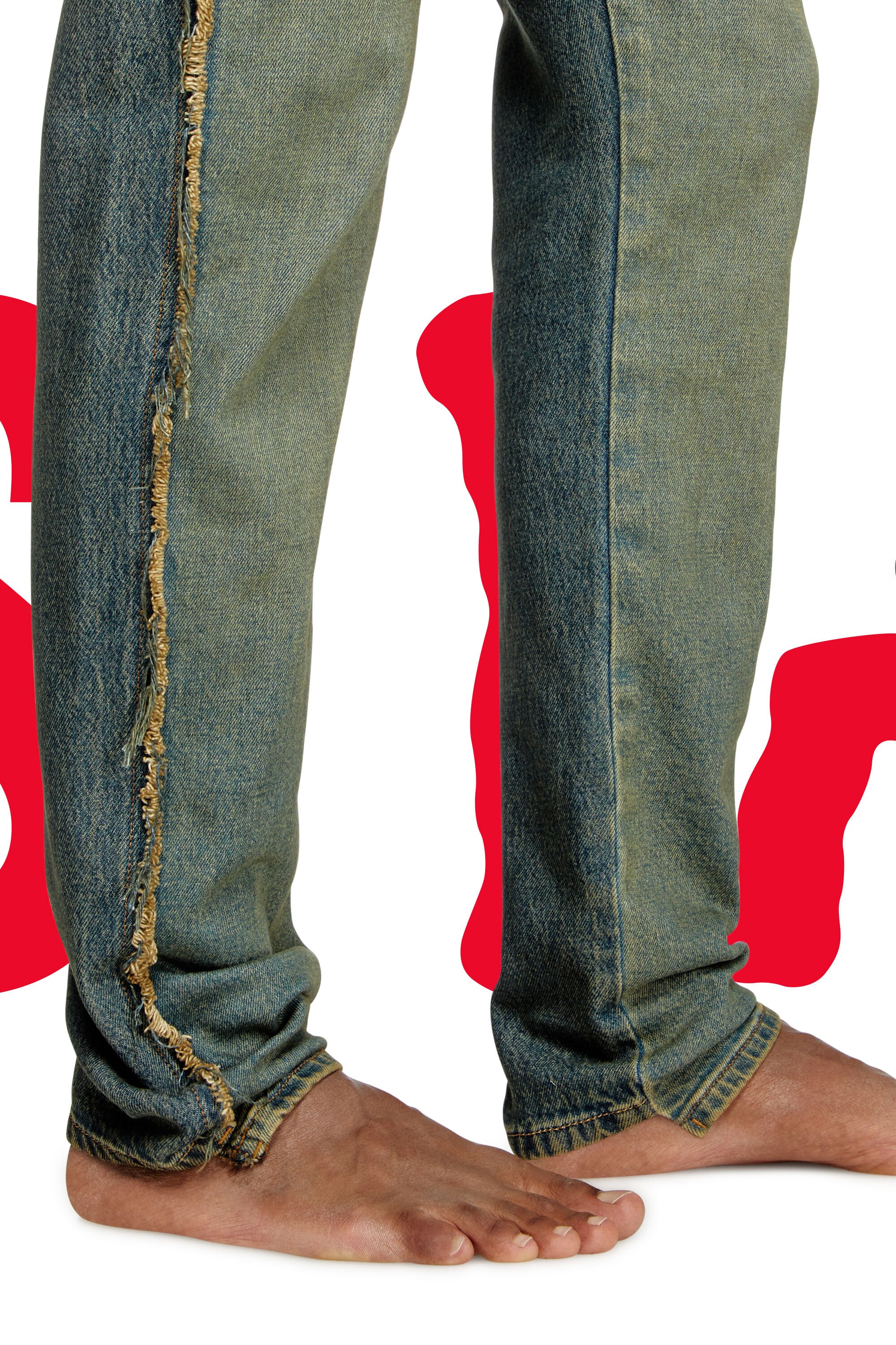 Diesel - Man's Regular Jeans Dieseloves 04 09M98, Dark Blue - 5