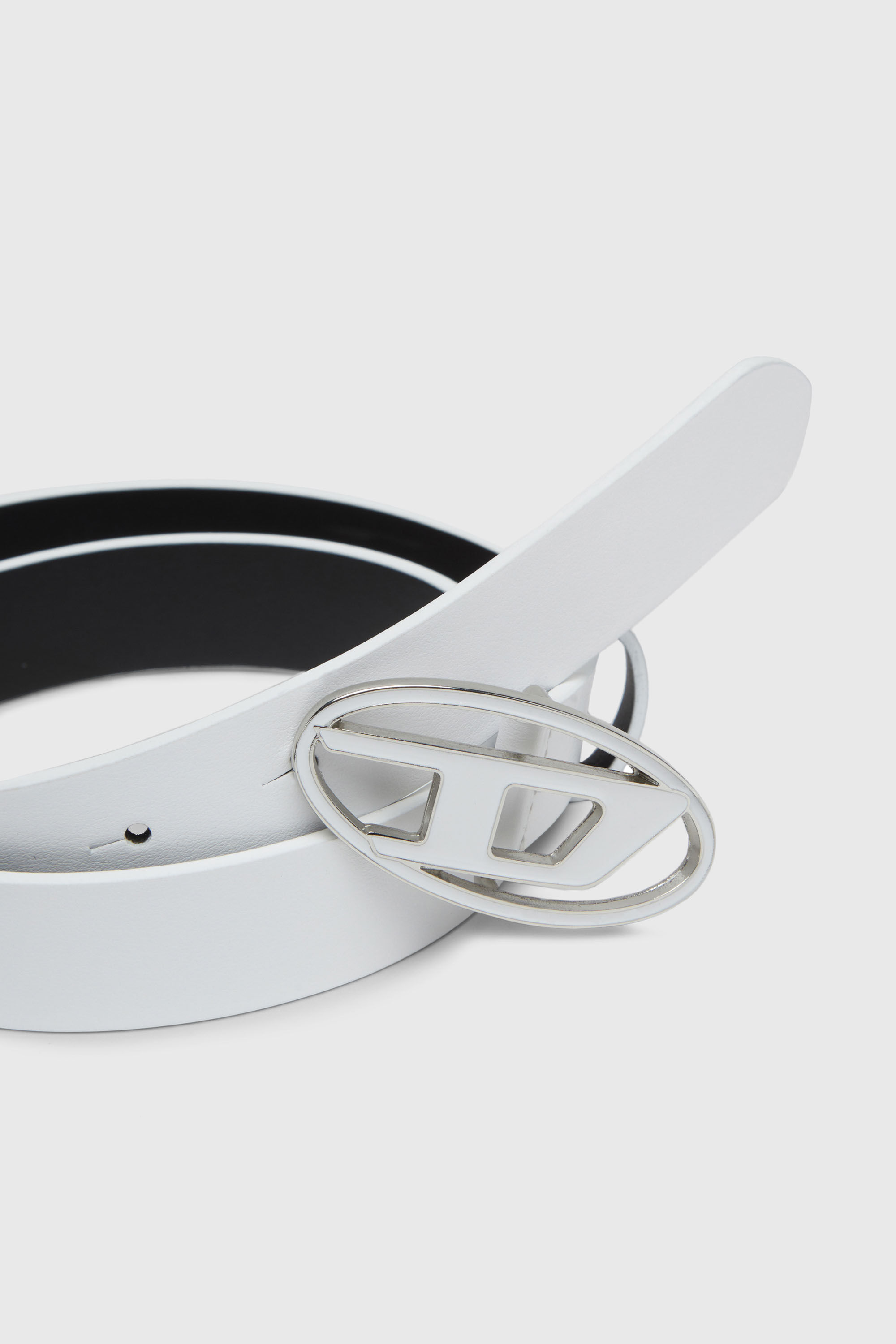 Diesel - B-1DR 25, Woman's 2.4cm leather belt with enamelled Oval D buckle in White - 3