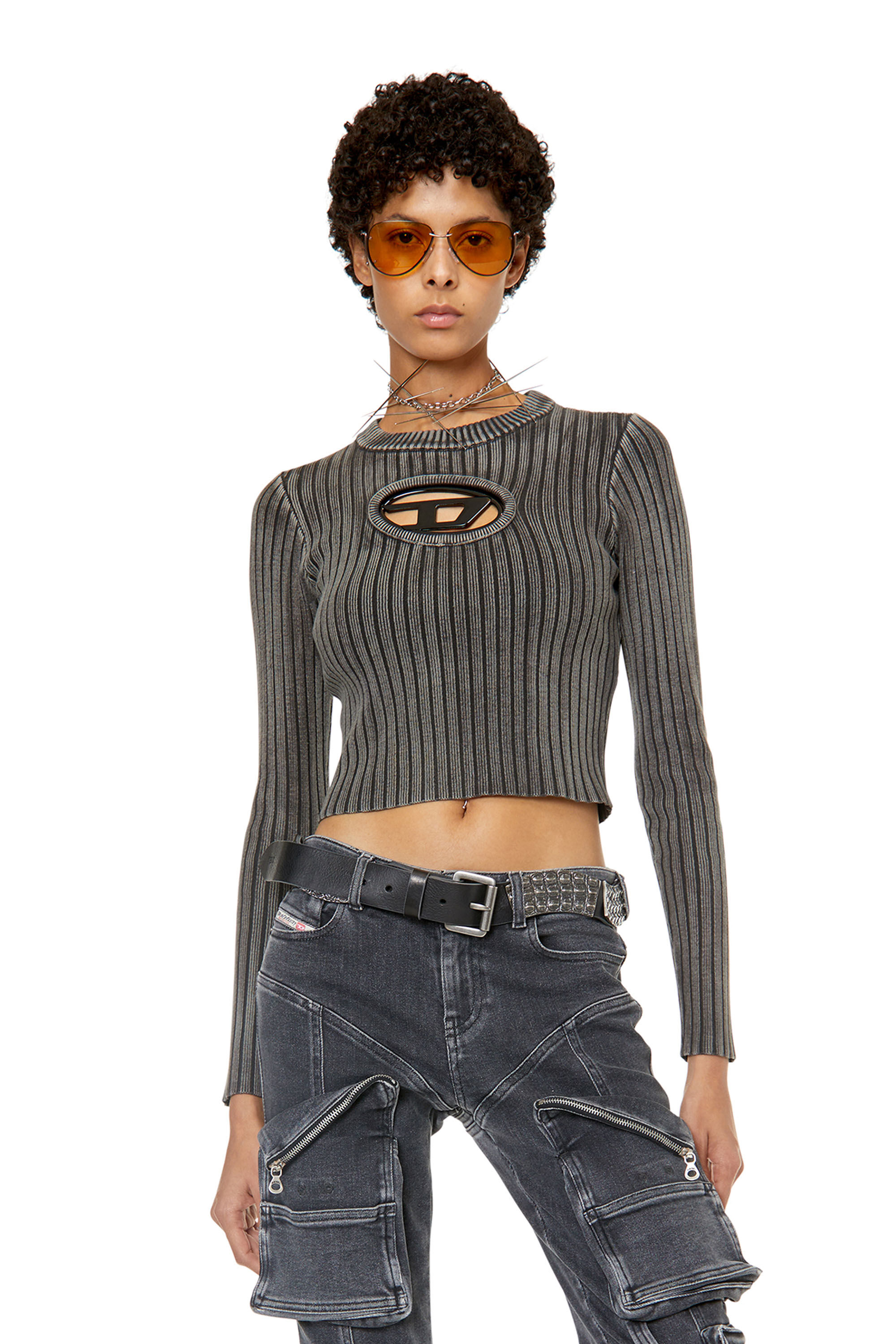M-ARJORY Woman: Ribbed top with oval D plaque