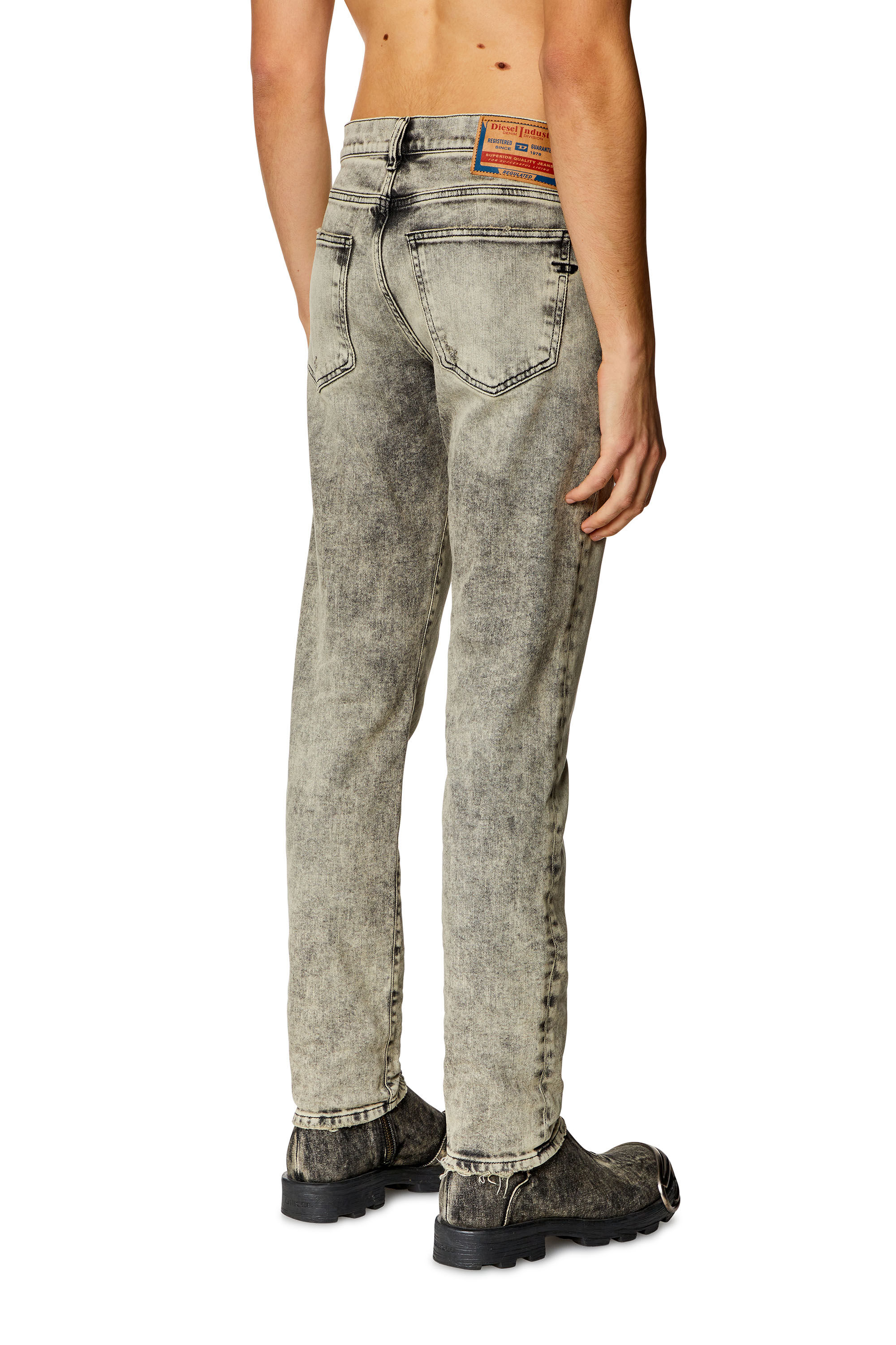 Diesel - Slim Jeans 2019 D-Strukt 09H56, Grey - Image 4