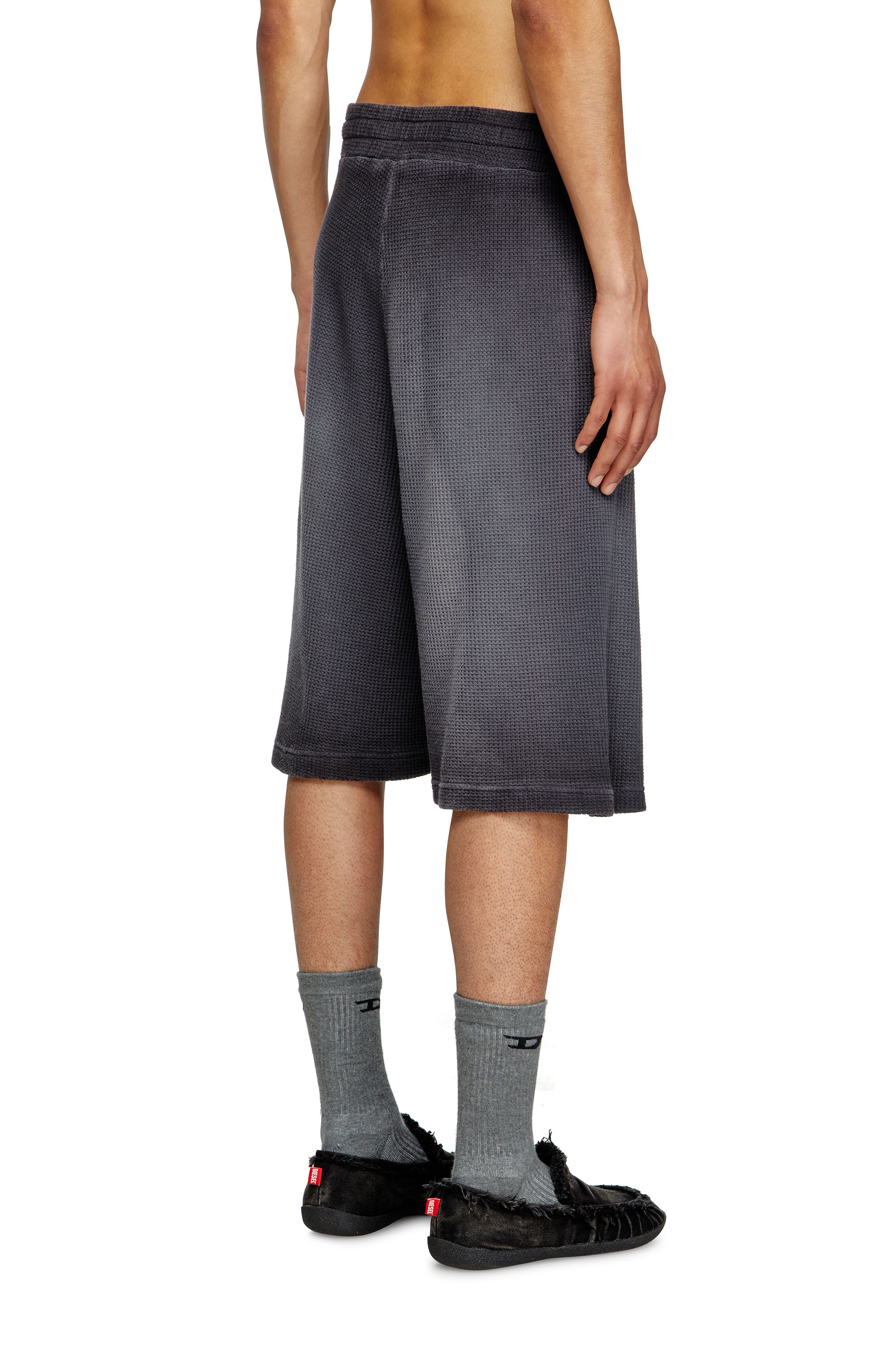 Diesel - P-WARKY-SHORT, Man's Waffle shorts with medieval print in Black - 4