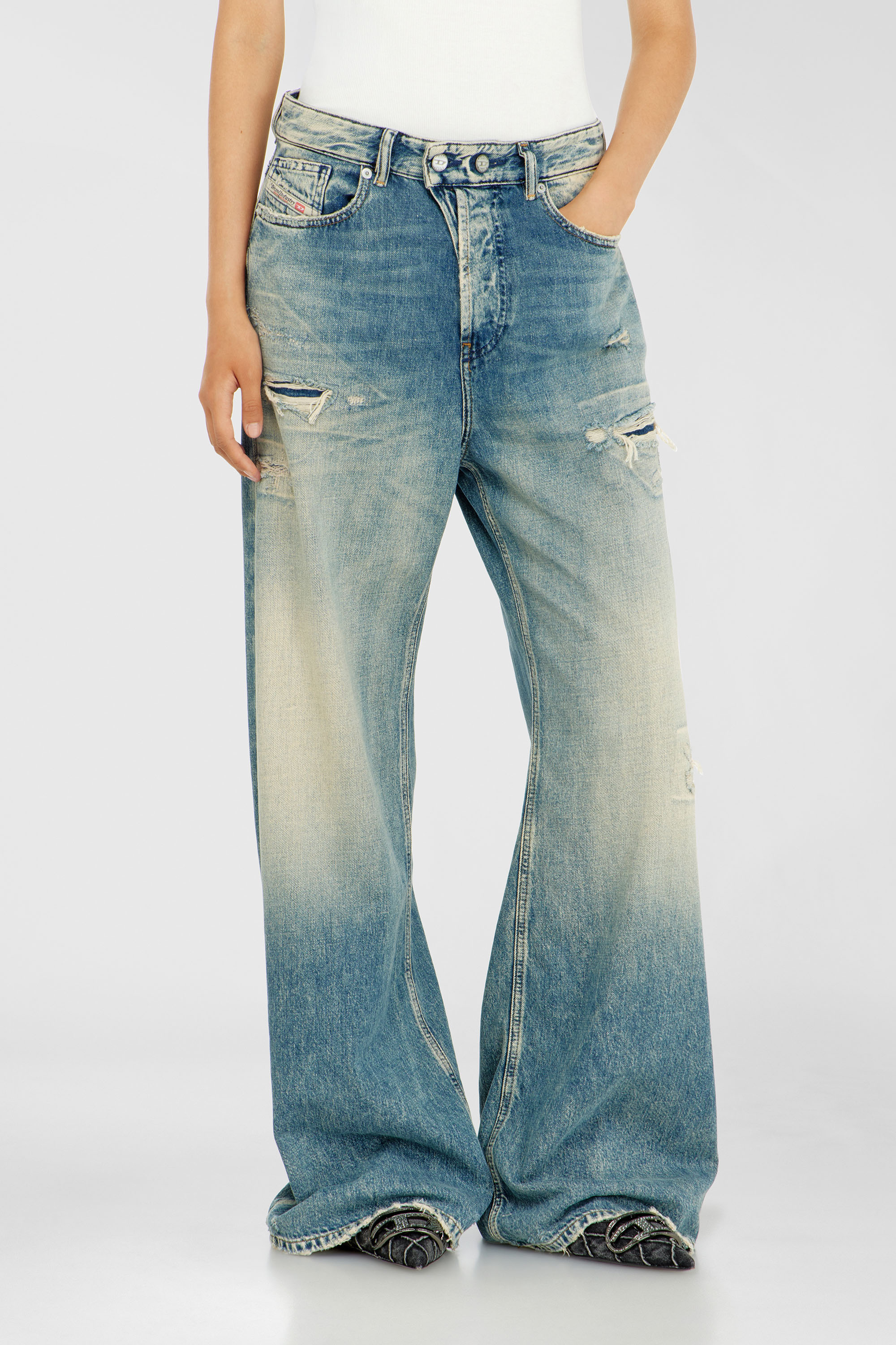 Diesel - Woman's Relaxed Jeans 1996 D-Sire 09P62, Medium blue - 2