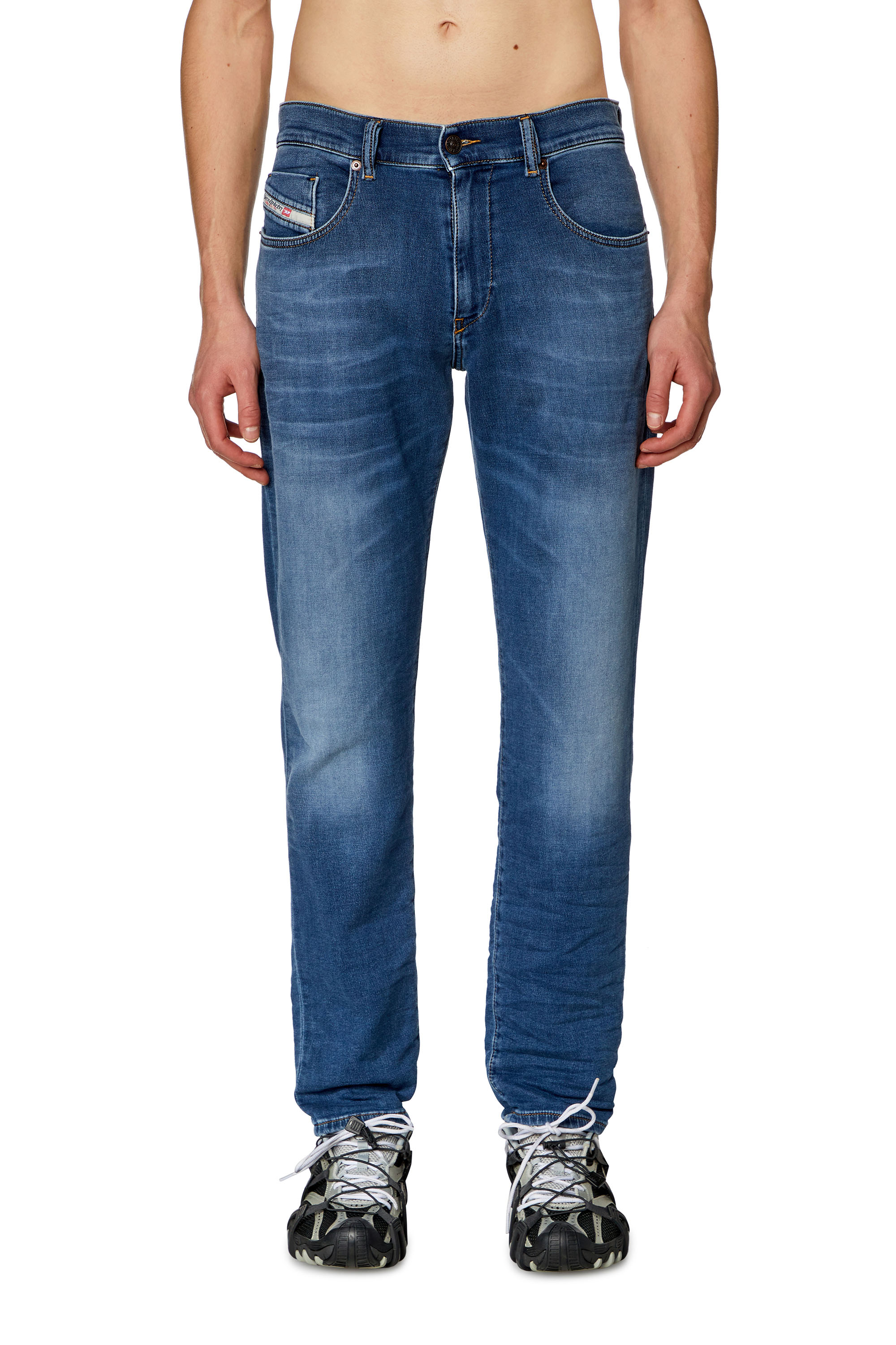 Slim 2060 D-Strukt Joggjeans® 068HY, Medium blue Diesel - Man's Slim 2060 D-Strukt Joggjeans® 068HY, Medium blue - 2