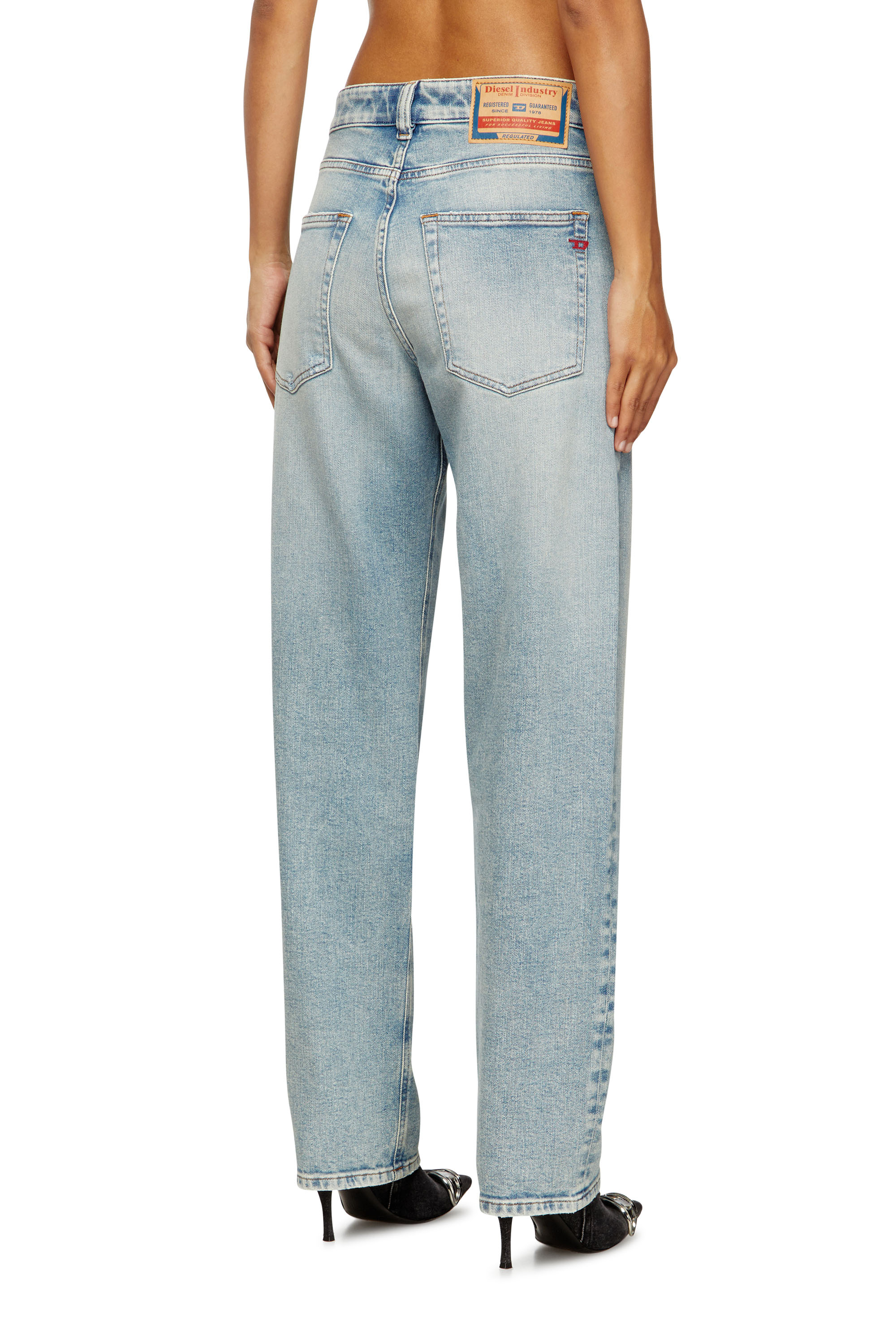 Diesel - Woman's Regular Jeans 1988 D-Ark 09M21, Light Blue - 4